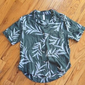 Stars Above Green and White Leaf Pattern Shirt
